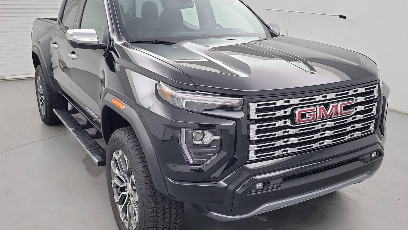 2023 GMC Canyon