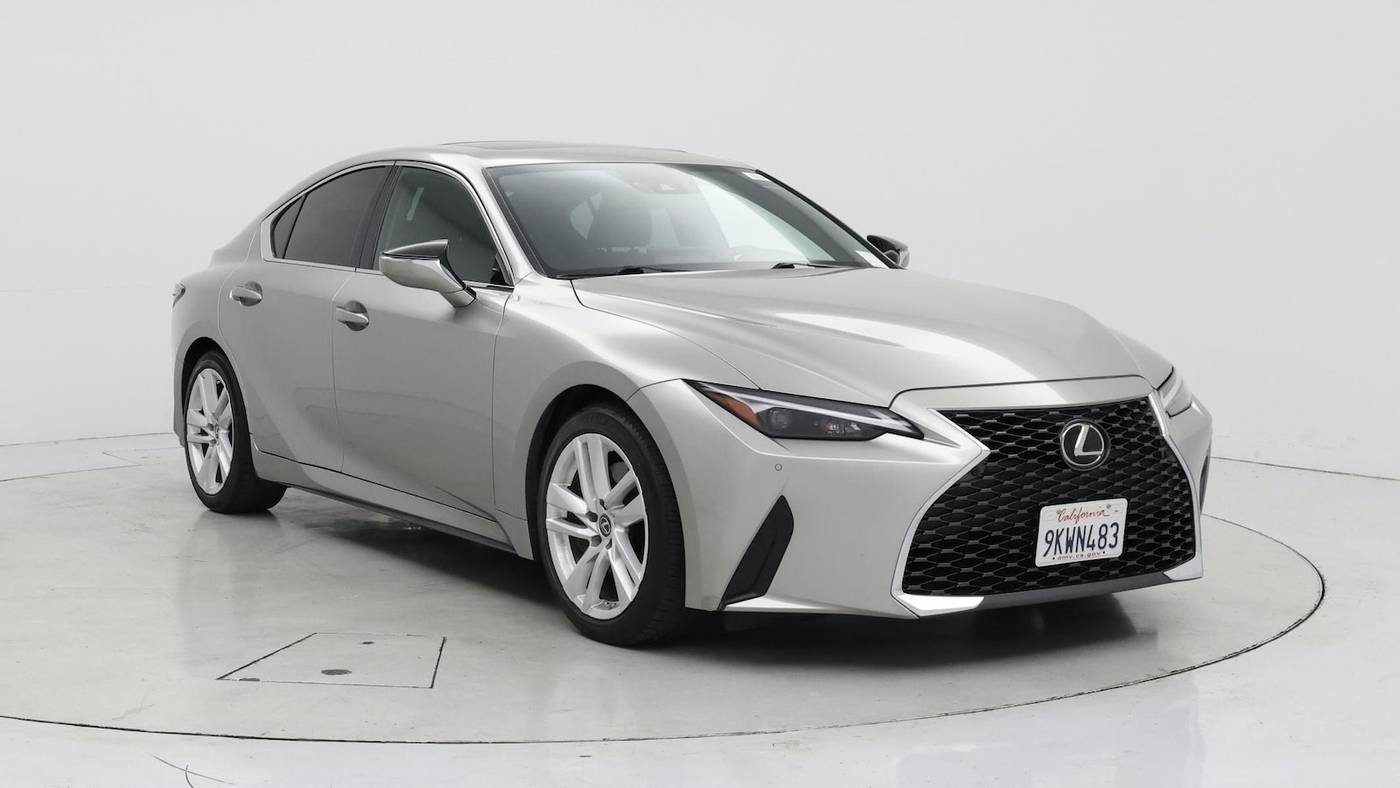 2021 Lexus IS