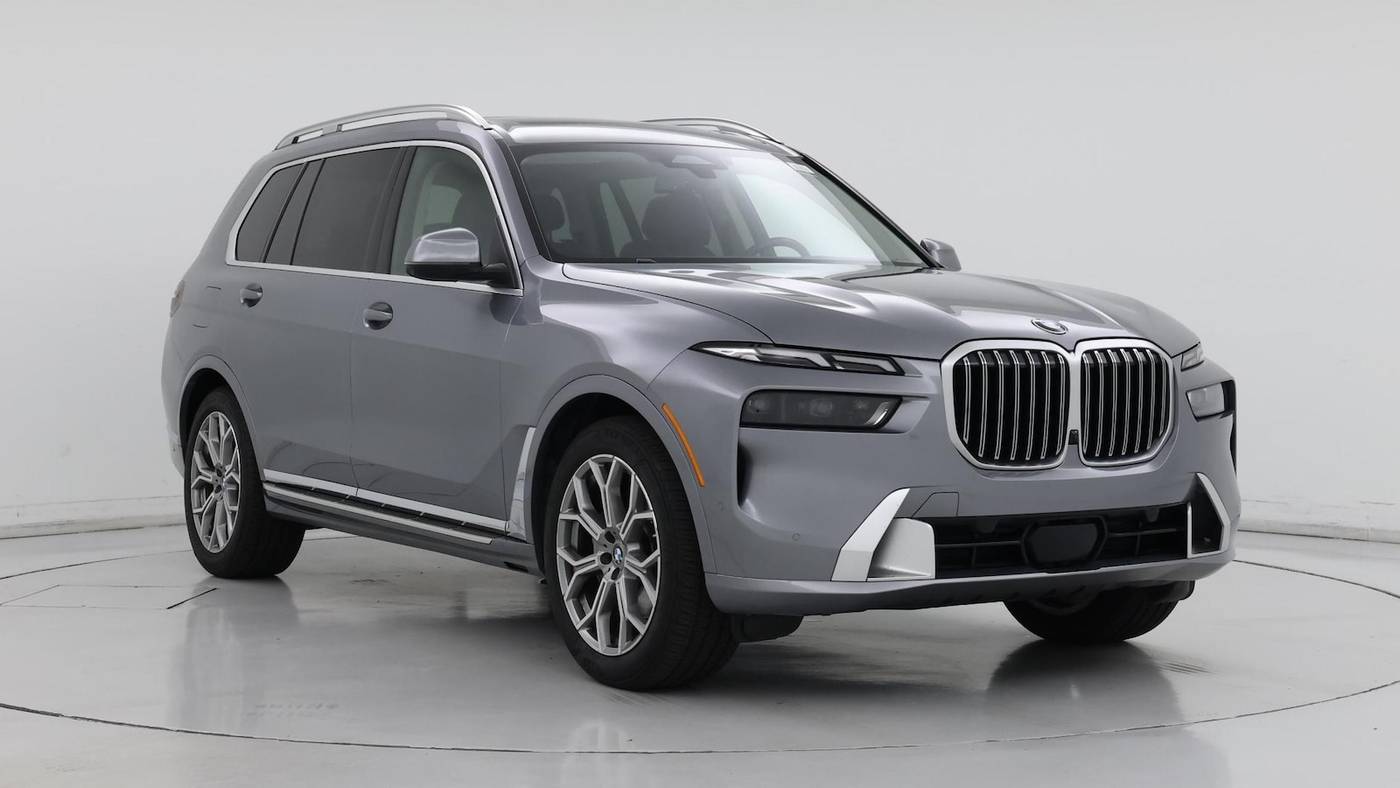2023 BMW X7