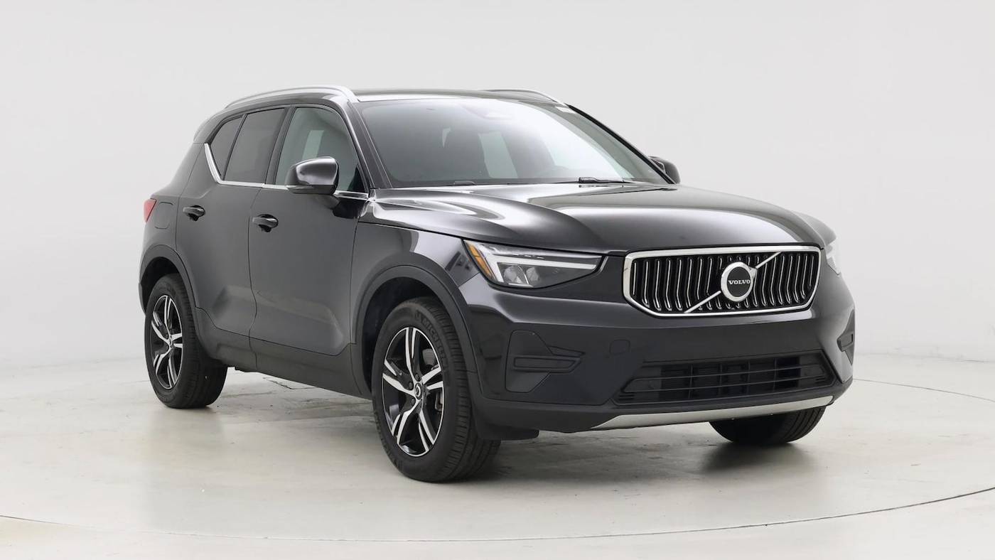 2025 Volvo XC40