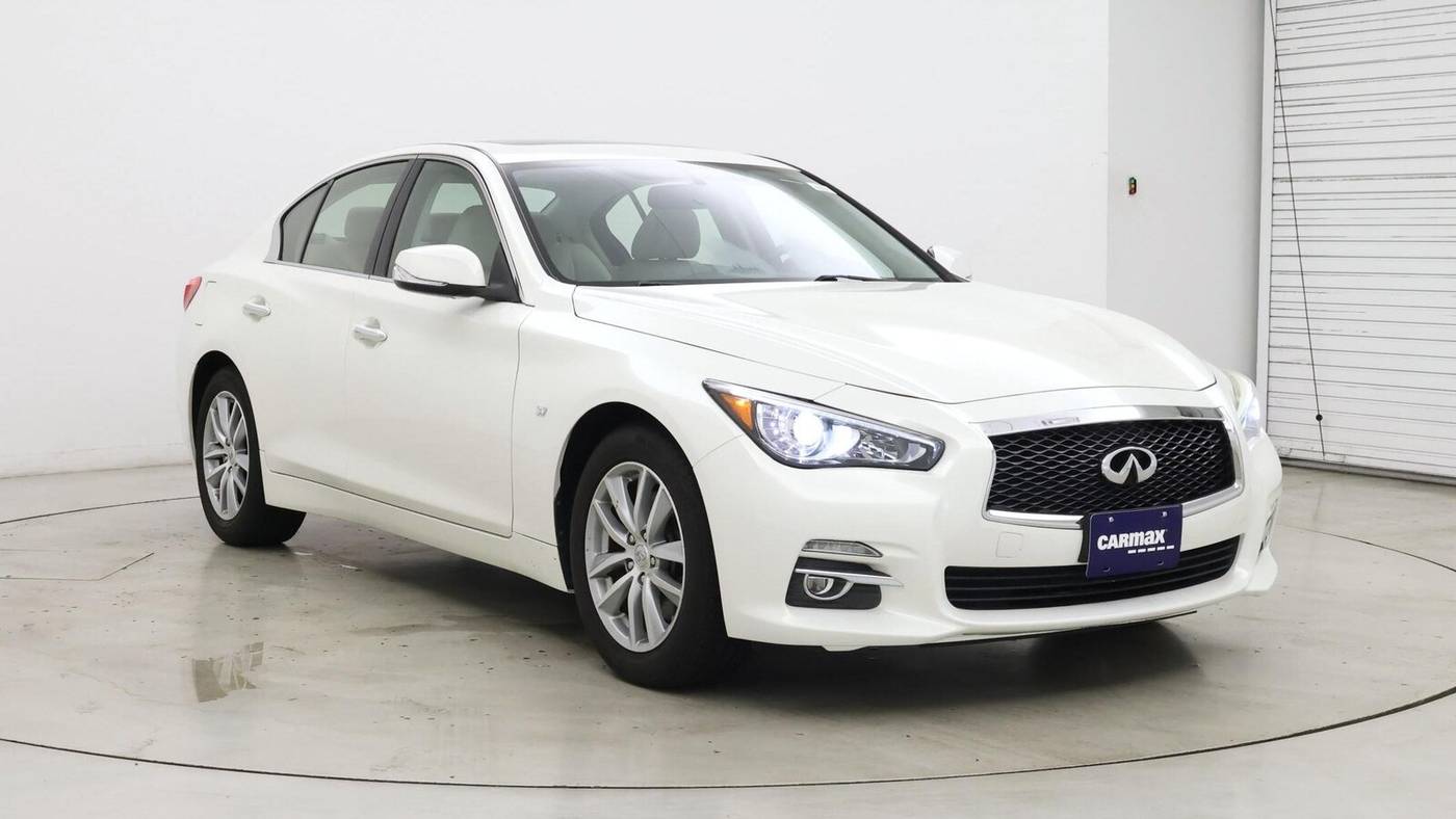 2015 Infiniti Q50