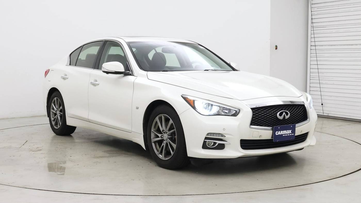 2015 Infiniti Q50