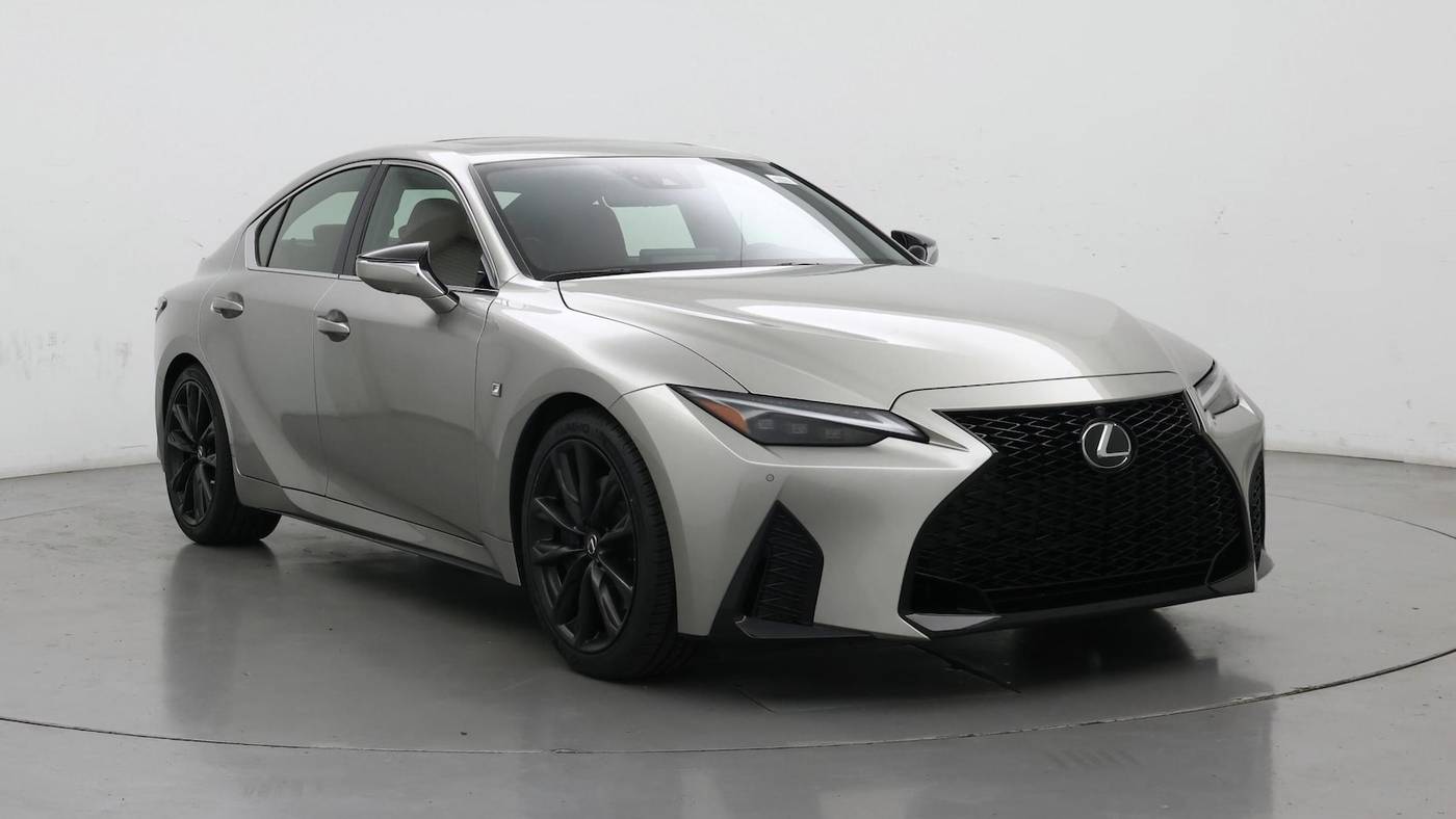 2022 Lexus IS