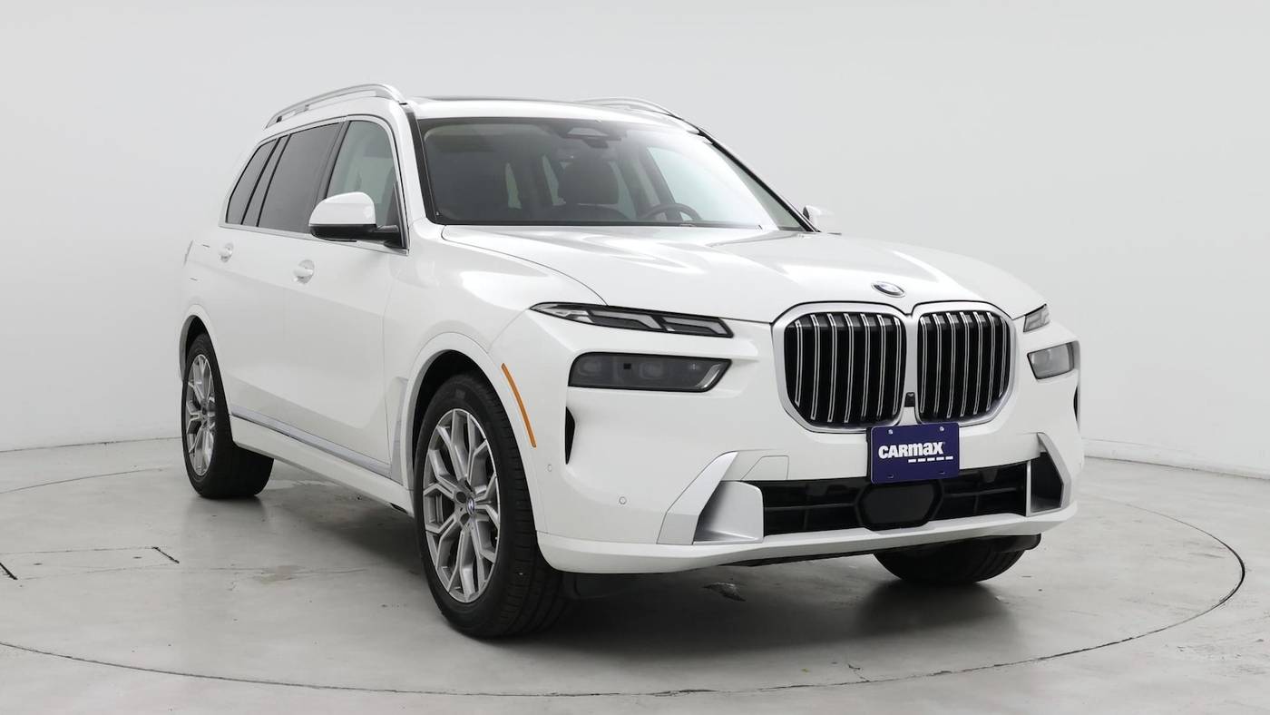 2023 BMW X7