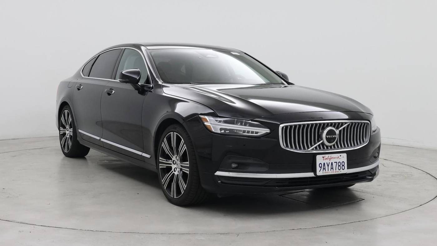2022 Volvo S90