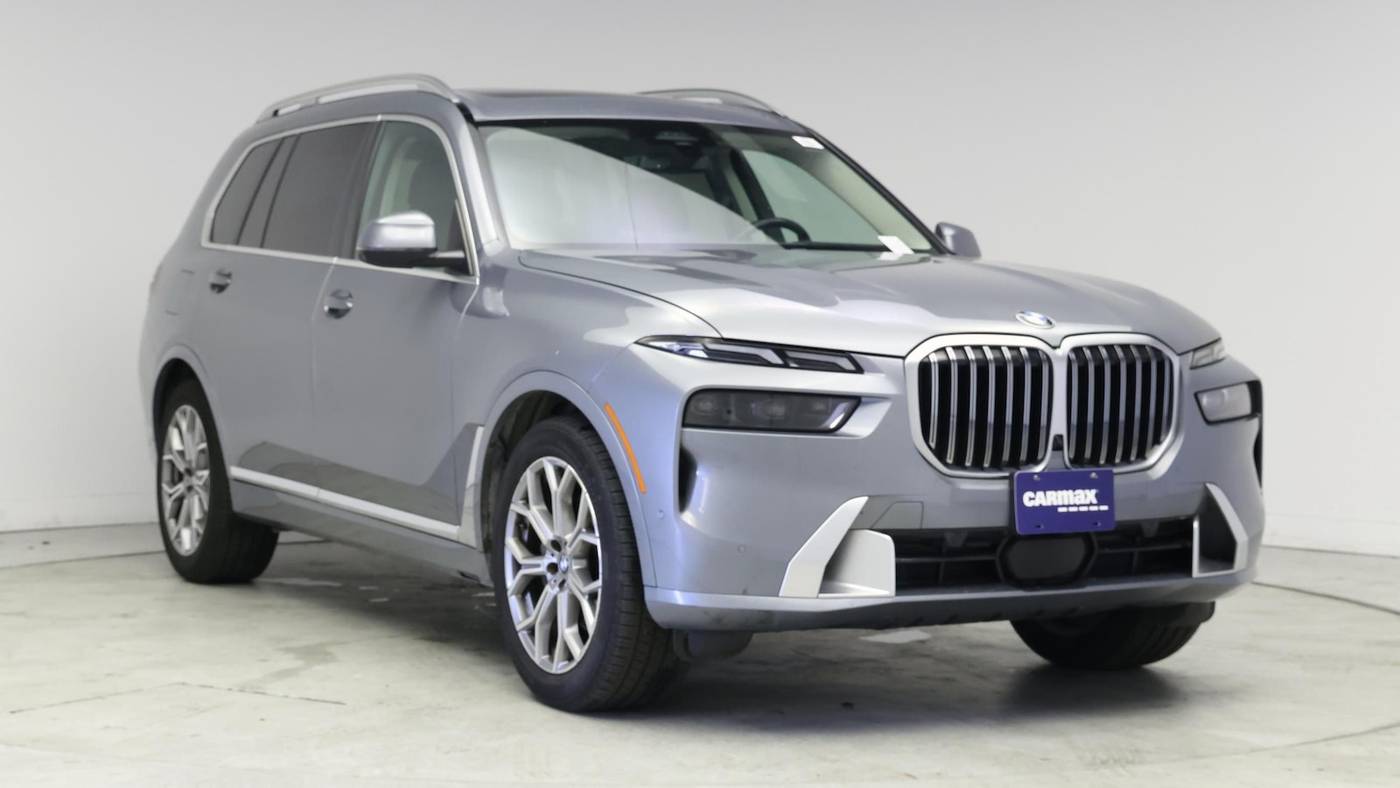 2023 BMW X7