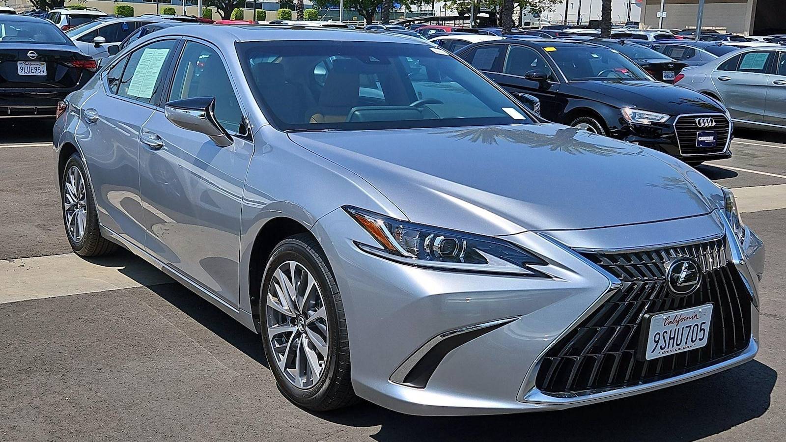 2025 Lexus ES