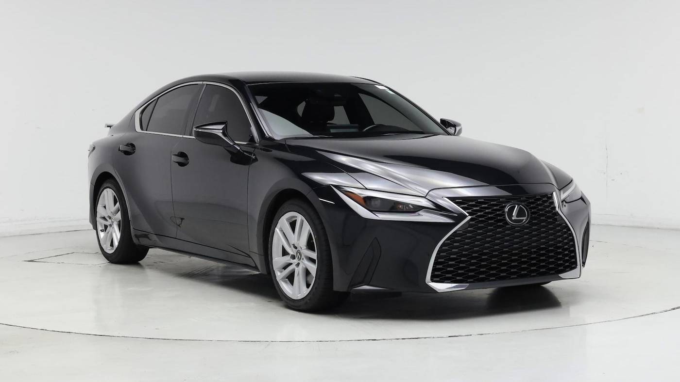 2021 Lexus IS