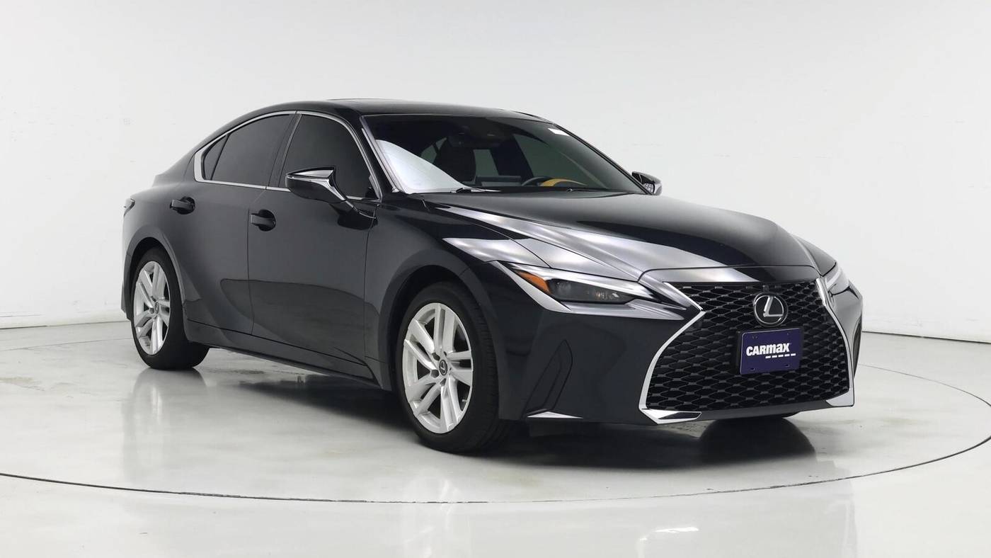 2021 Lexus IS