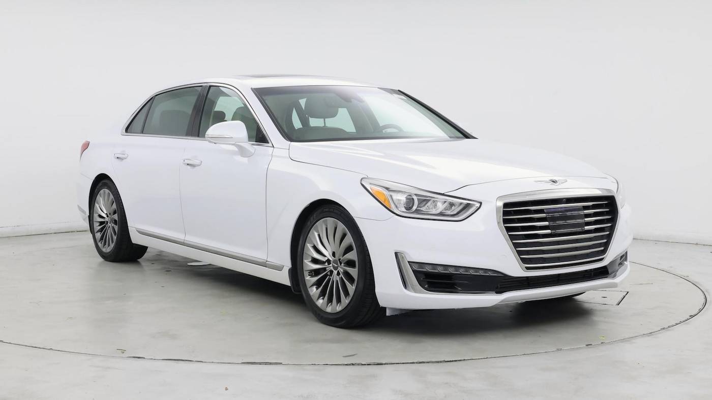 2018 Genesis G90