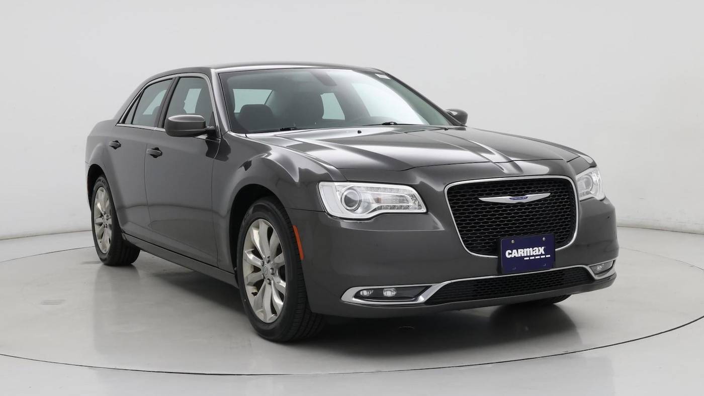 2019 Chrysler 300
