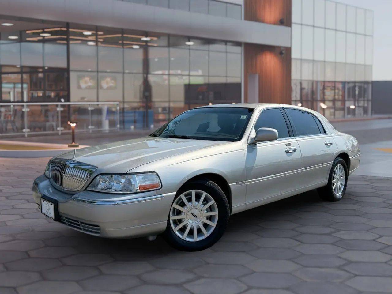 2006 Lincoln Town Car