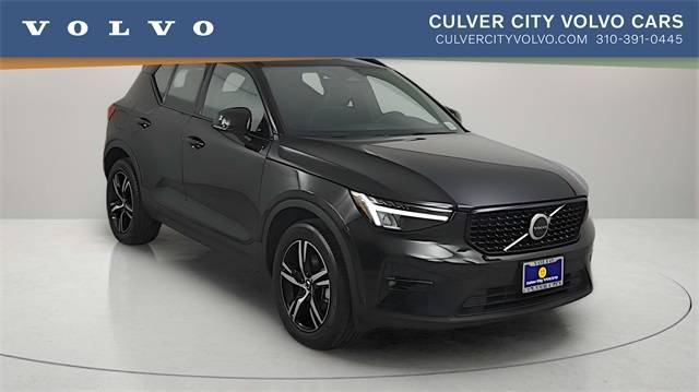 2023 Volvo XC40