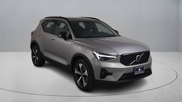 2026 Volvo XC40