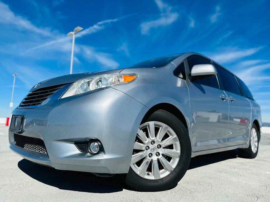 2011 Toyota Sienna