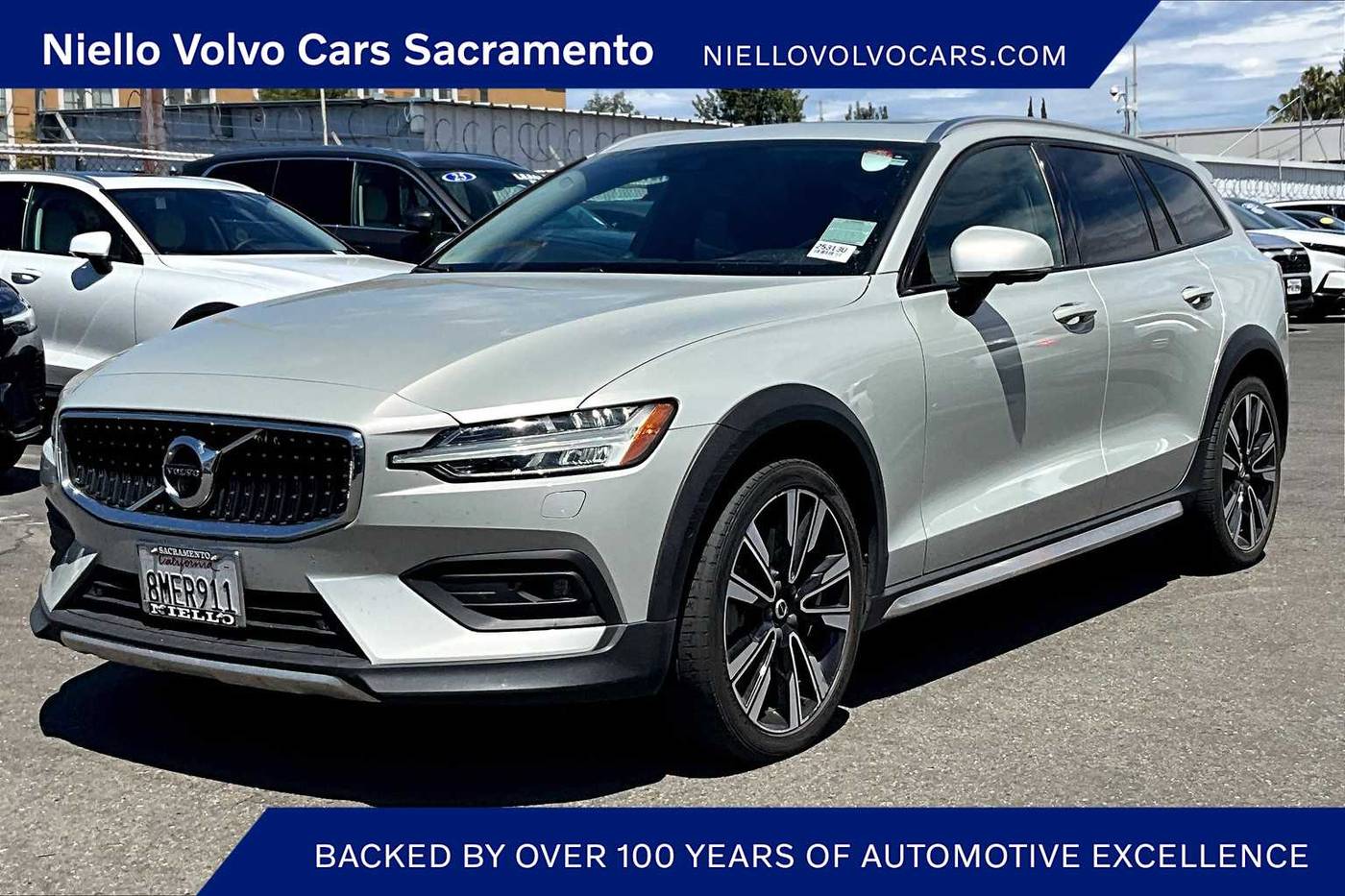 2020 Volvo V60 Cross Country