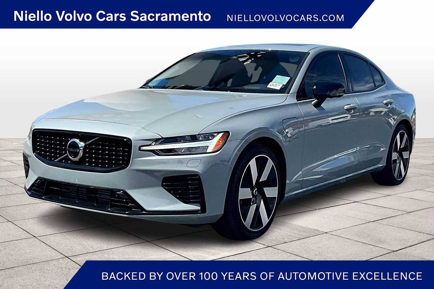 2024 Volvo S60 Recharge Plug-in Hybrid