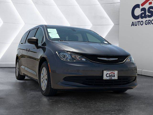 2020 Chrysler Voyager