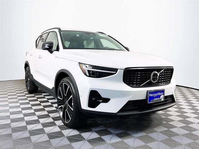 2024 Volvo XC40