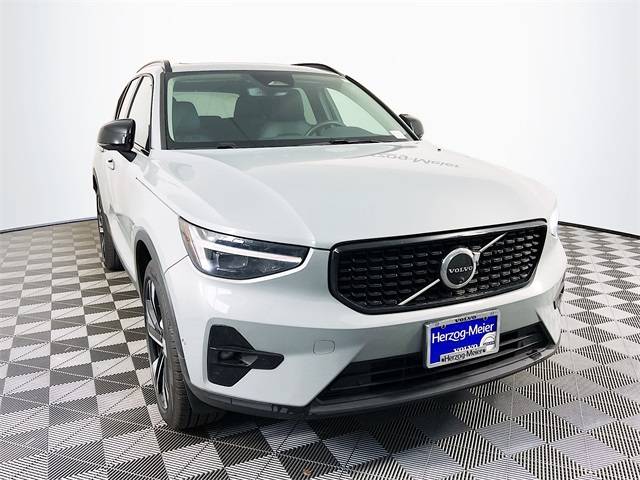 2024 Volvo XC40