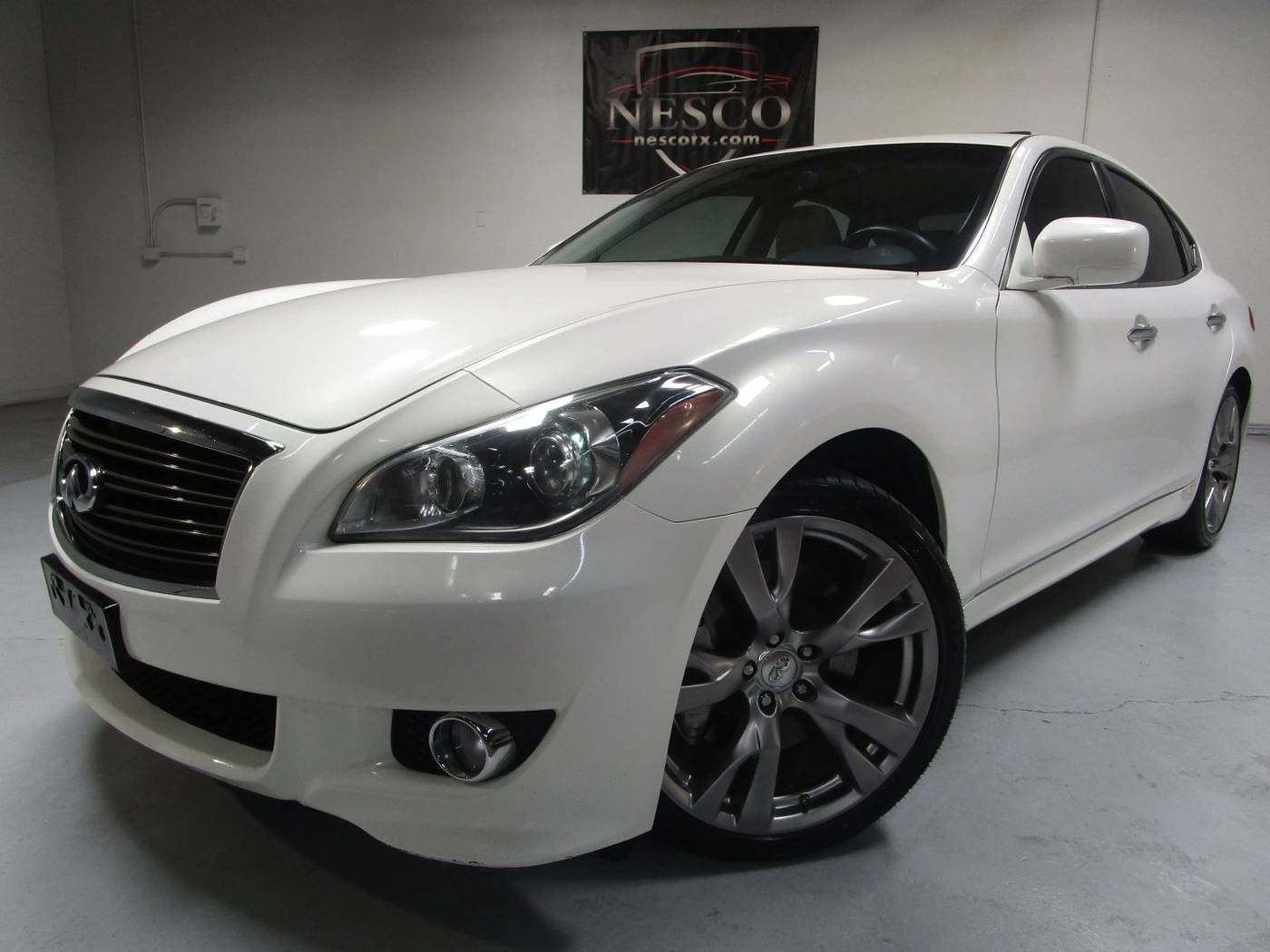 2012 Infiniti M37