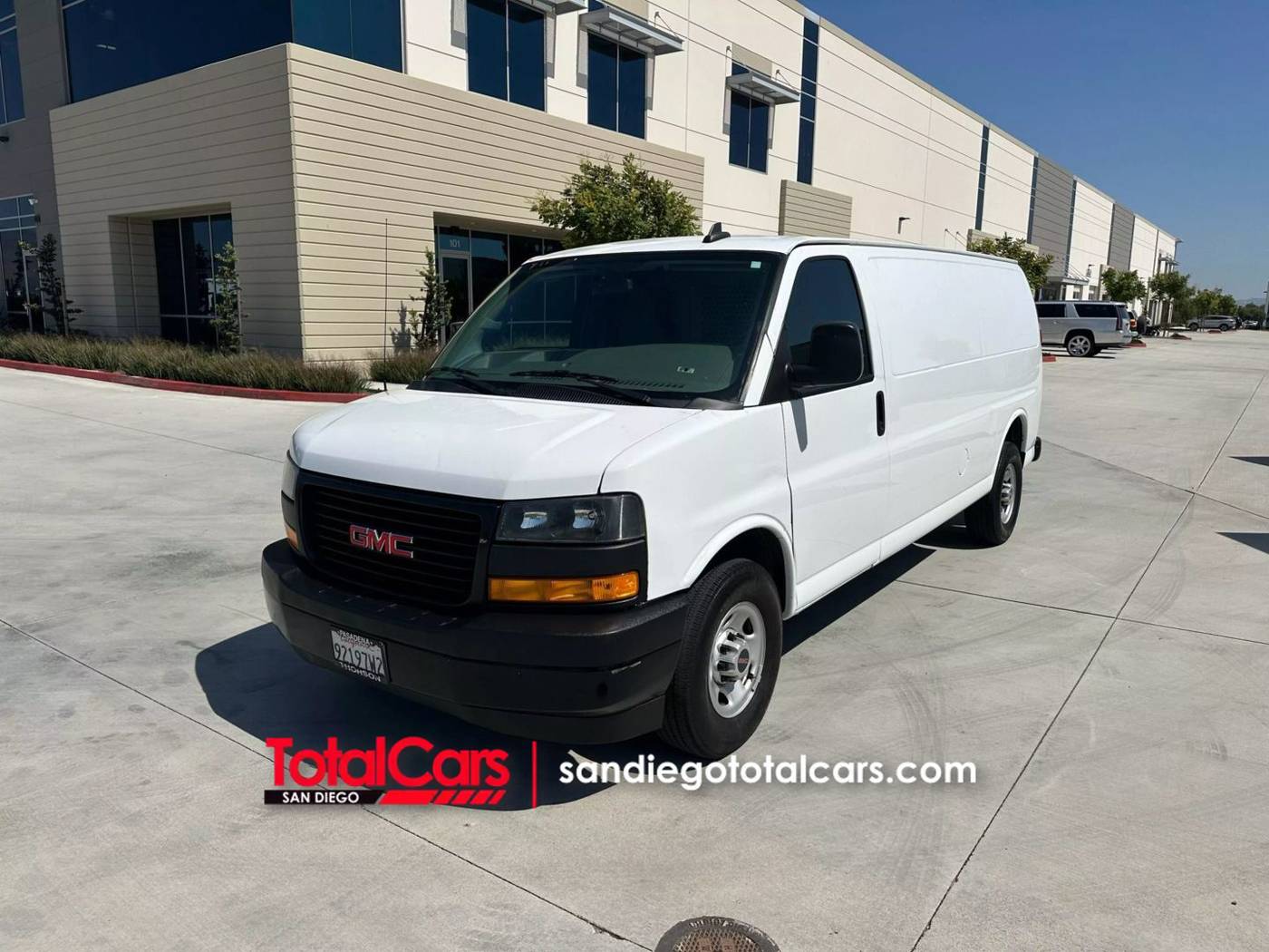 2020 GMC Savana Cargo Van