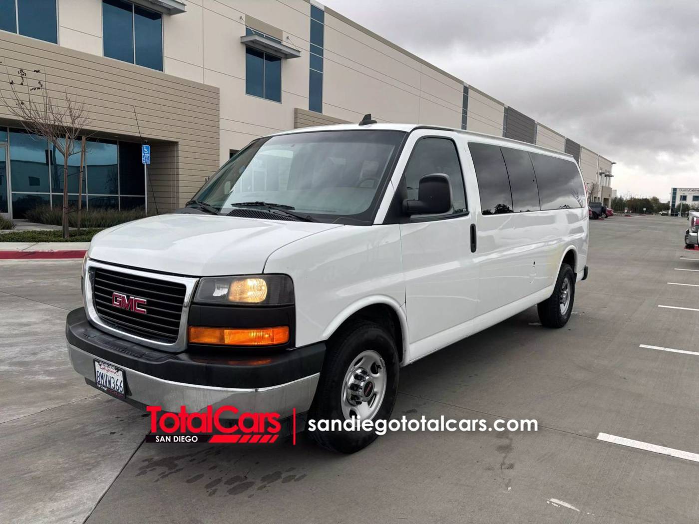 2018 GMC Savana Passenger