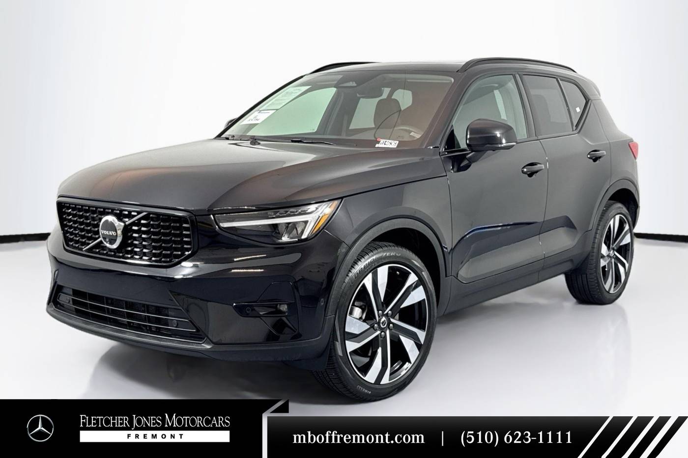 2025 Volvo XC40