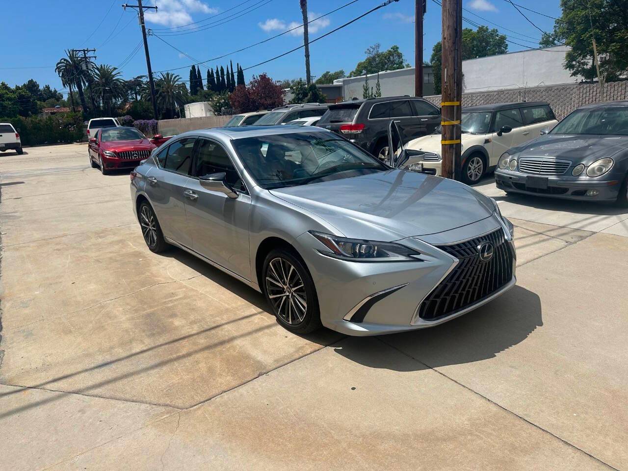 2023 Lexus ES