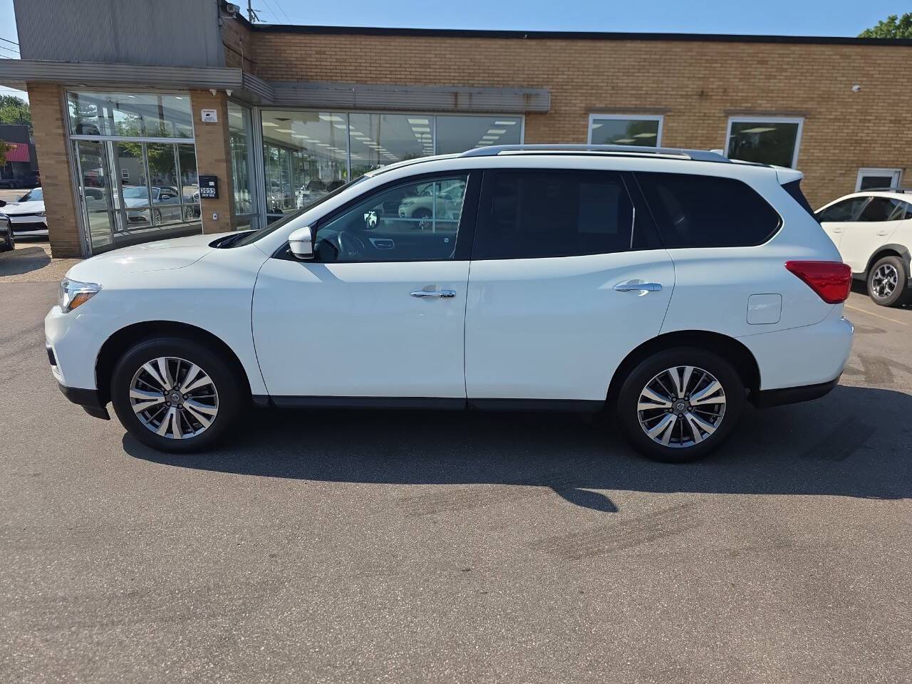 2020 Nissan Pathfinder