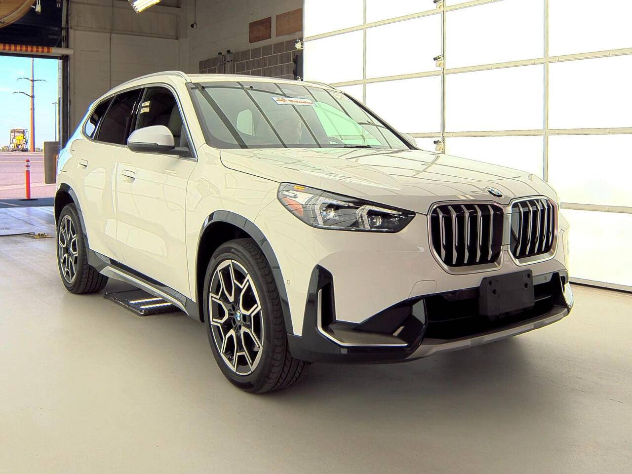 2023 BMW X1
