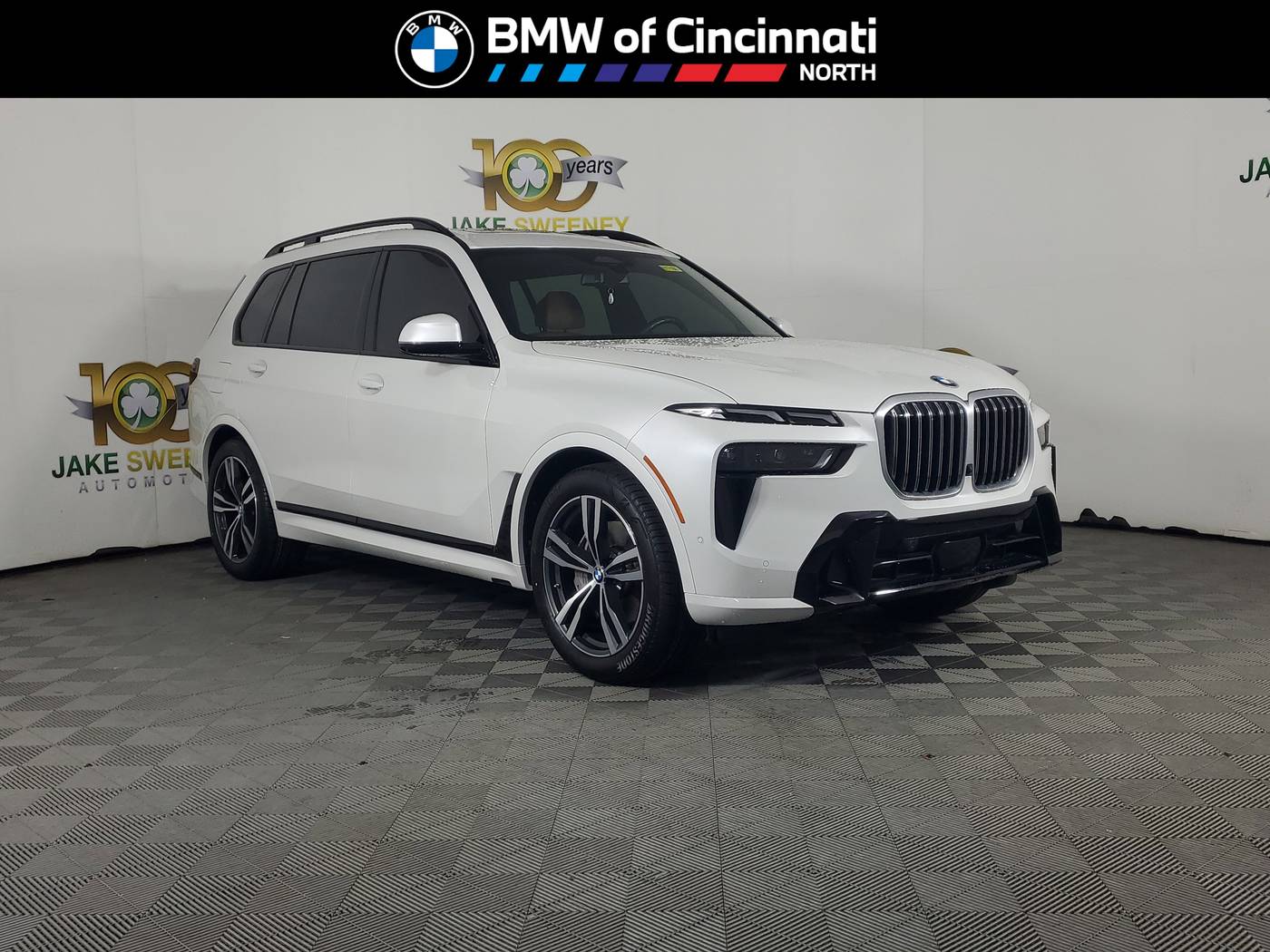2023 BMW X7