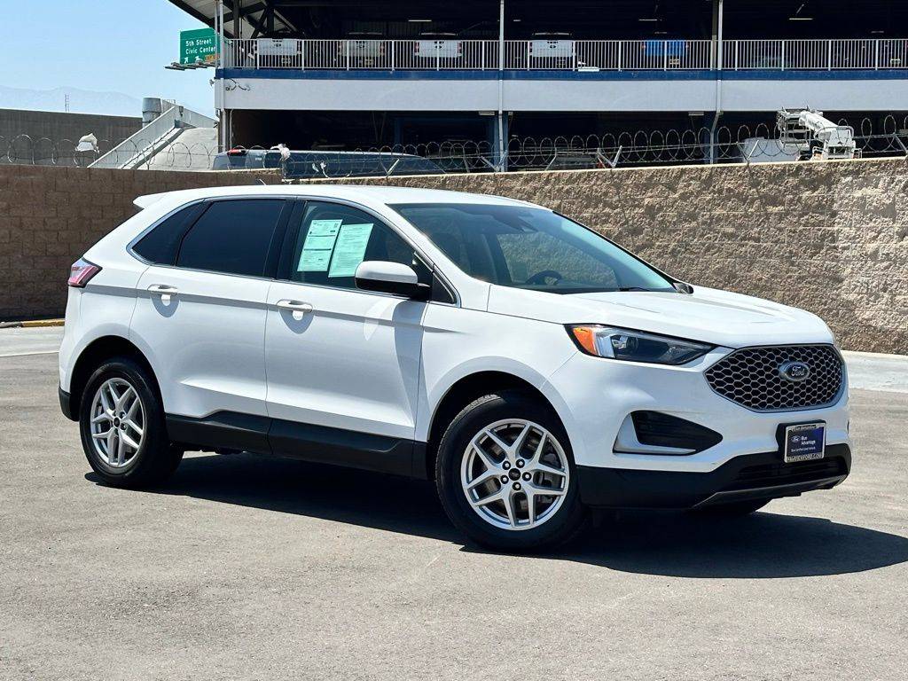 2023 Ford Edge
