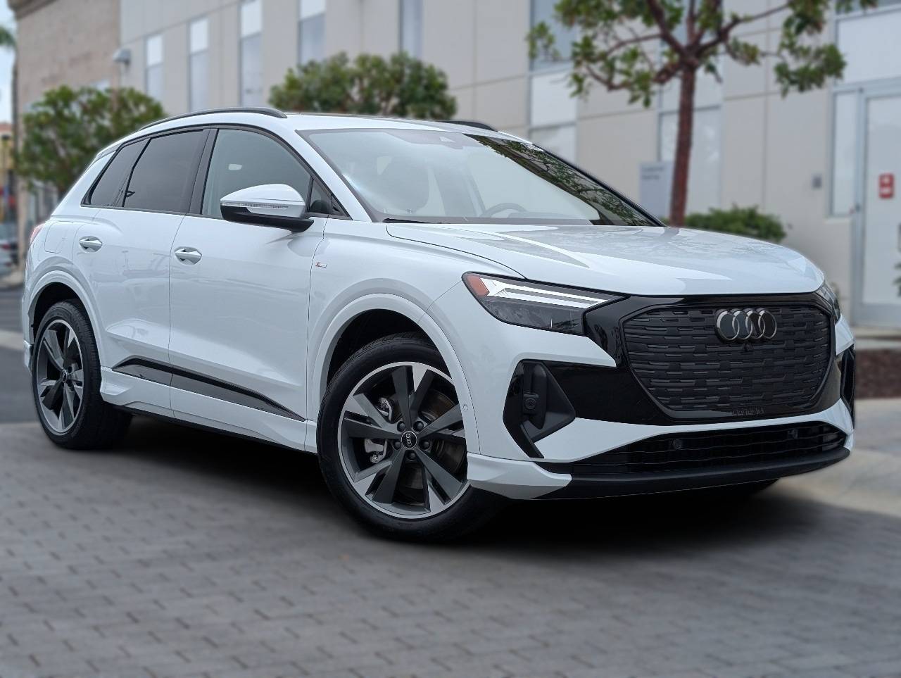 2024 Audi Q4 E-tron