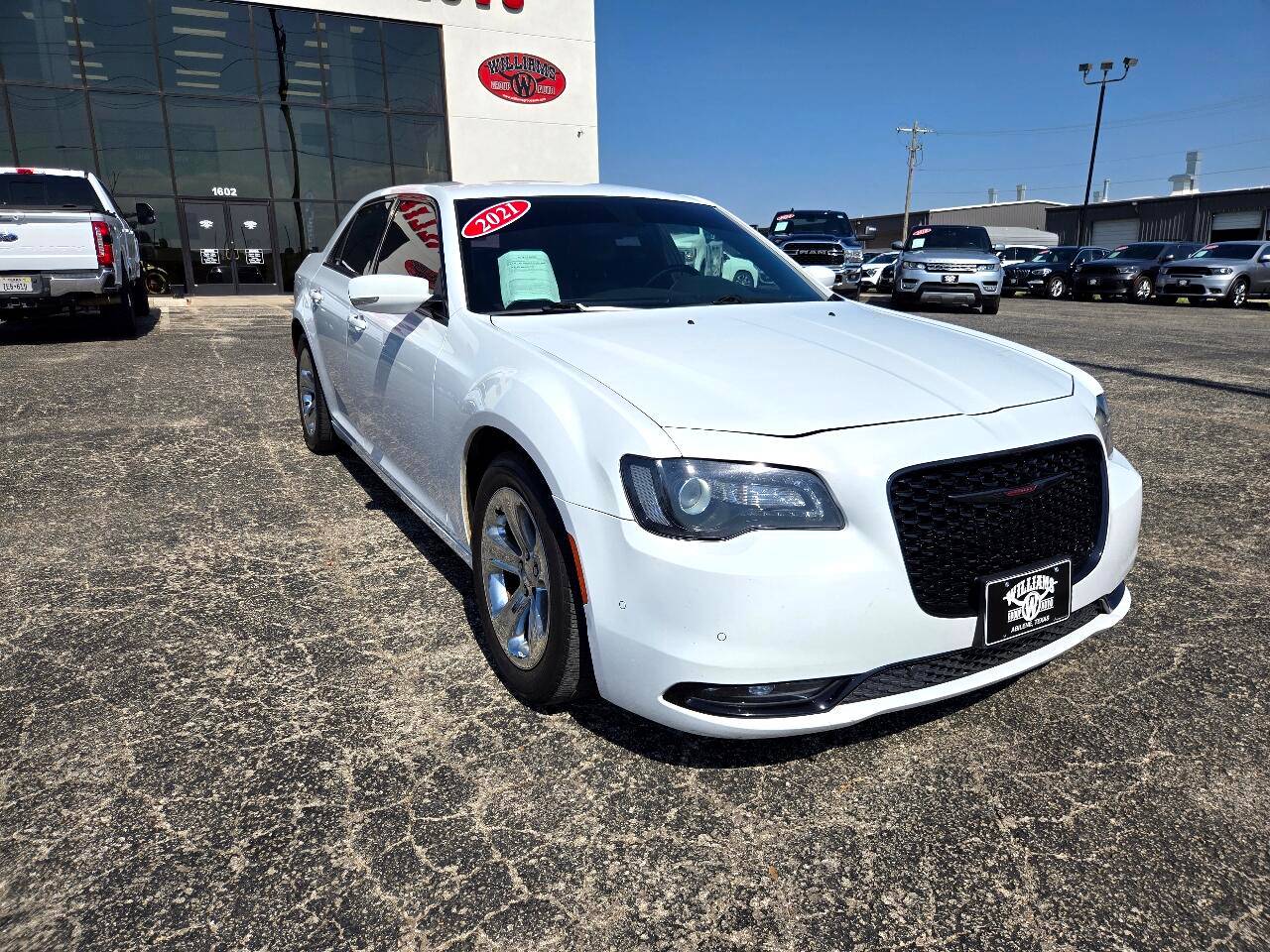2021 Chrysler 300