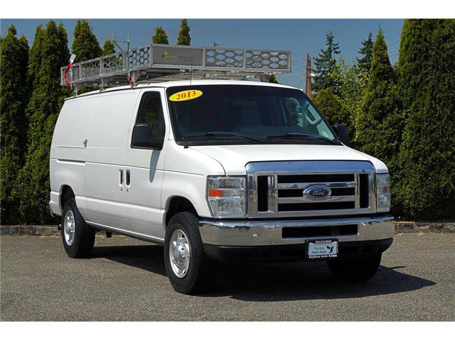 2013 Ford Econoline Cargo Van