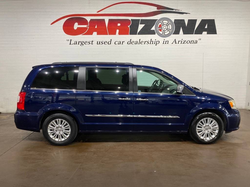 2013 Chrysler Town & Country