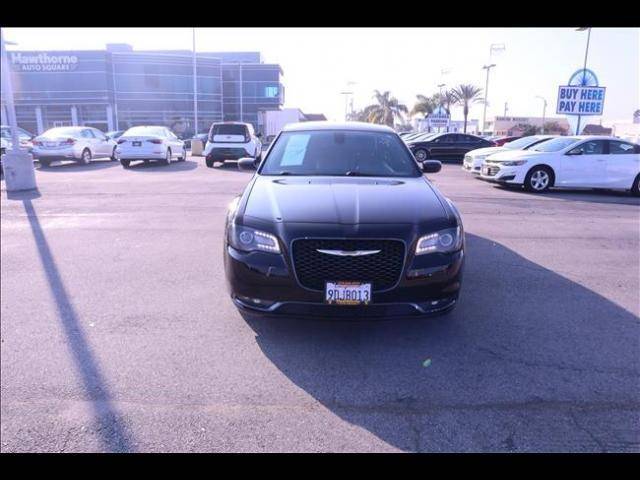 2019 Chrysler 300