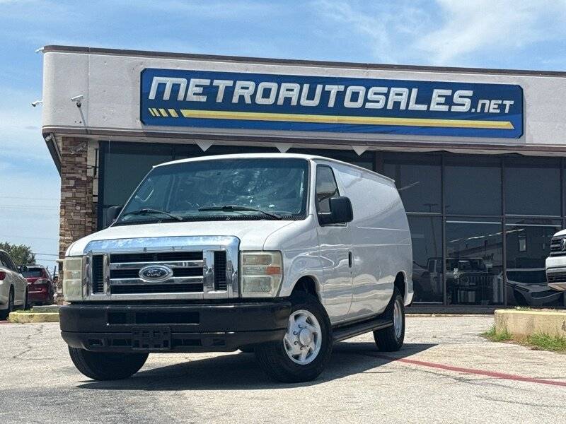 2010 Ford Econoline Cargo Van