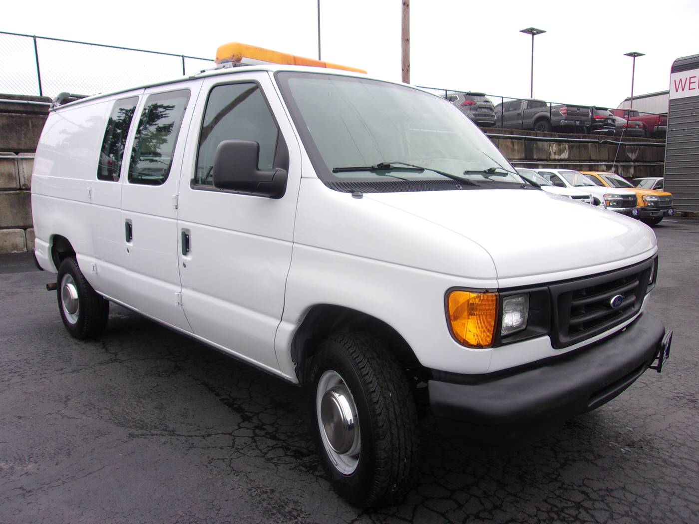 2003 Ford Econoline Cargo Van