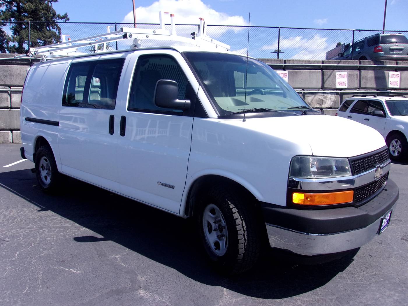 2003 Chevrolet Express Cargo Van