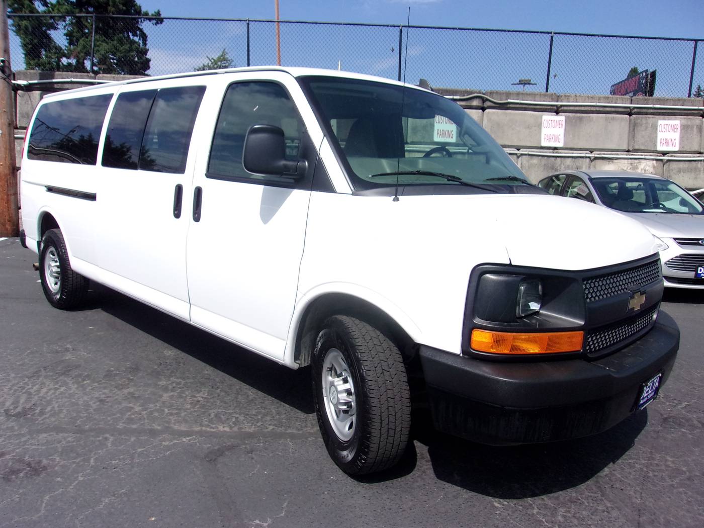 2016 Chevrolet Express Passenger