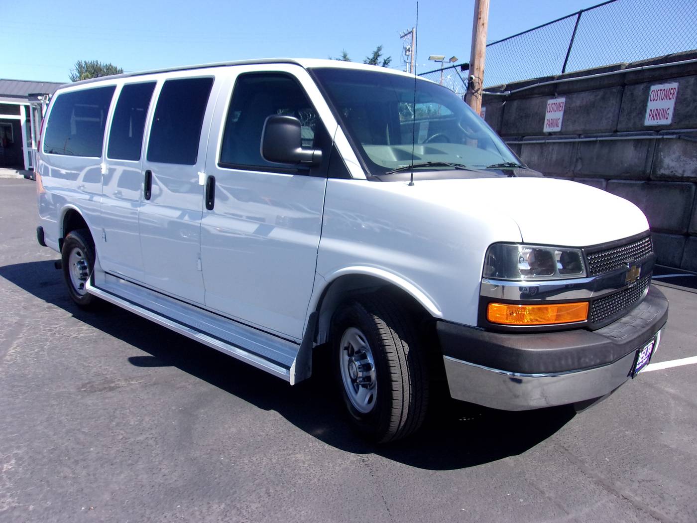 2016 Chevrolet Express Passenger