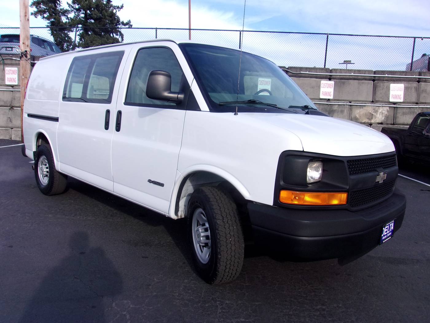 2006 Chevrolet Express Cargo Van