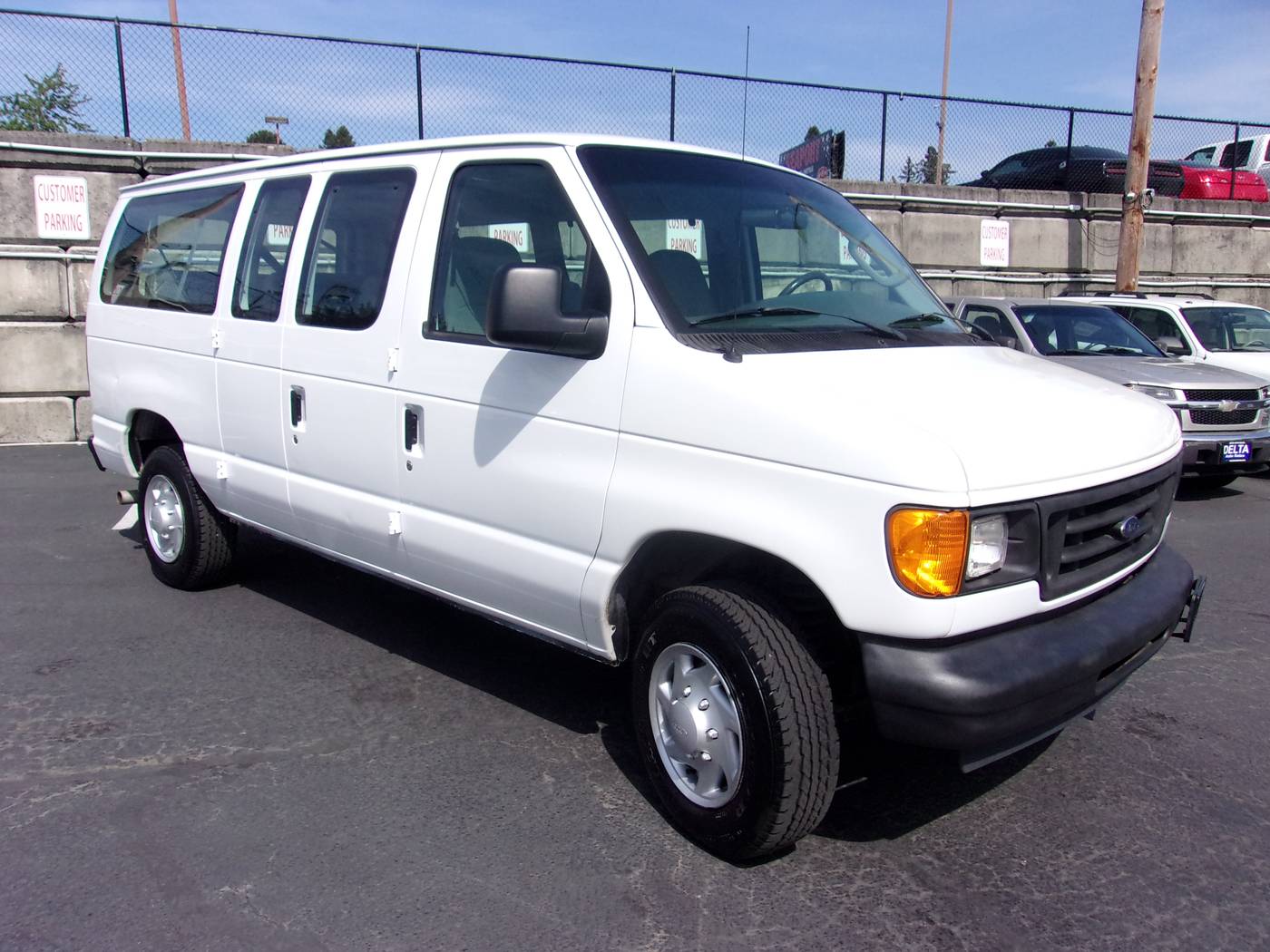 2007 Ford Econoline Wagon