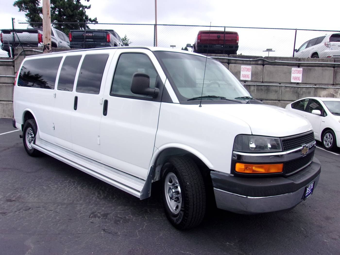 2016 Chevrolet Express Passenger