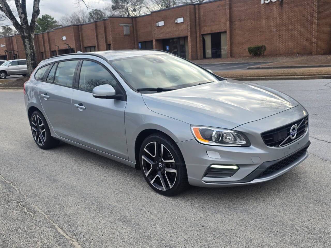 2018 Volvo V60
