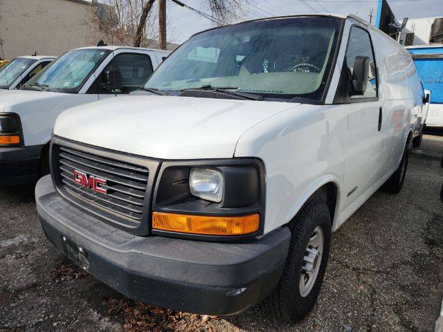2016 GMC Savana Cargo Van