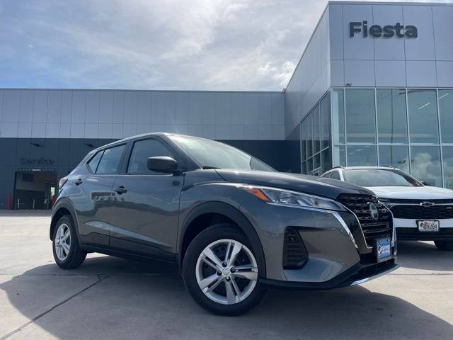 2025 Nissan Kicks Play