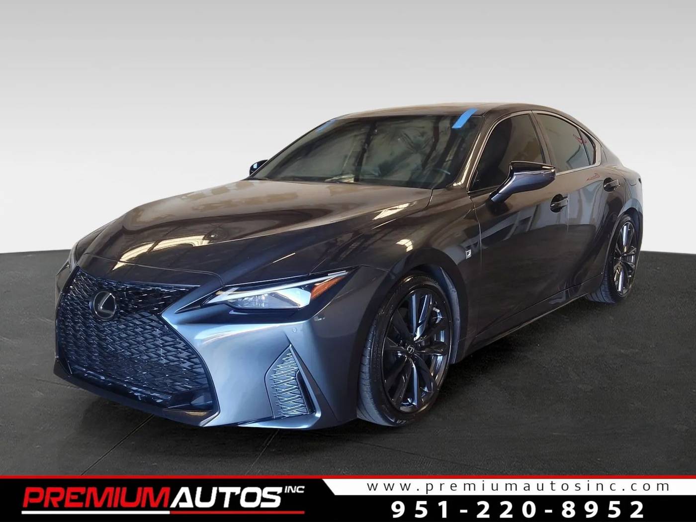 2022 Lexus IS